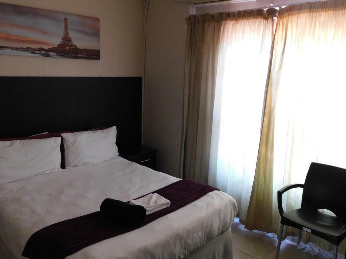 Savannah Guest House Polokwane Exterior photo