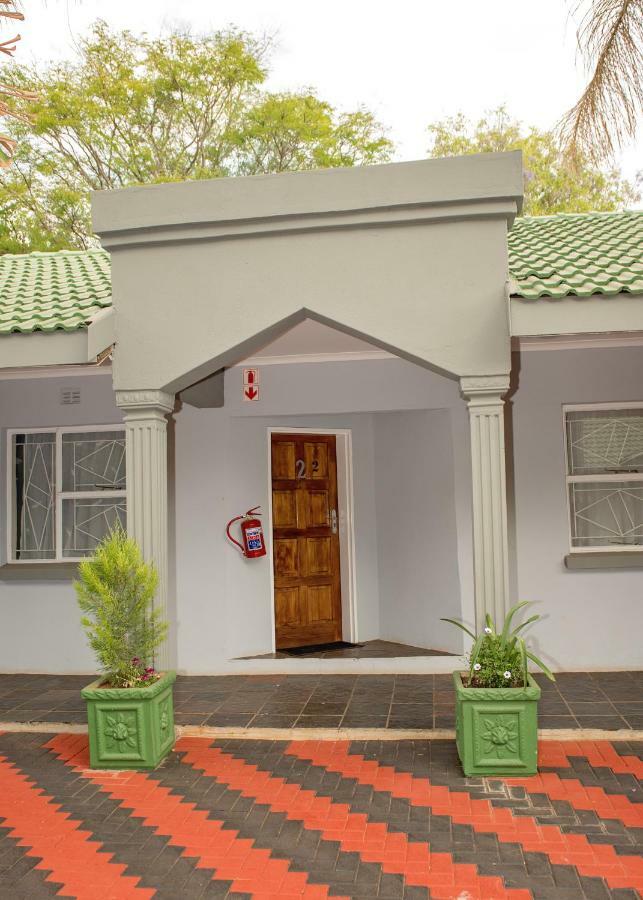 Savannah Guest House Polokwane Exterior photo