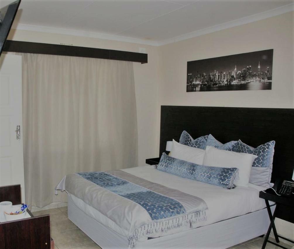 Savannah Guest House Polokwane Exterior photo