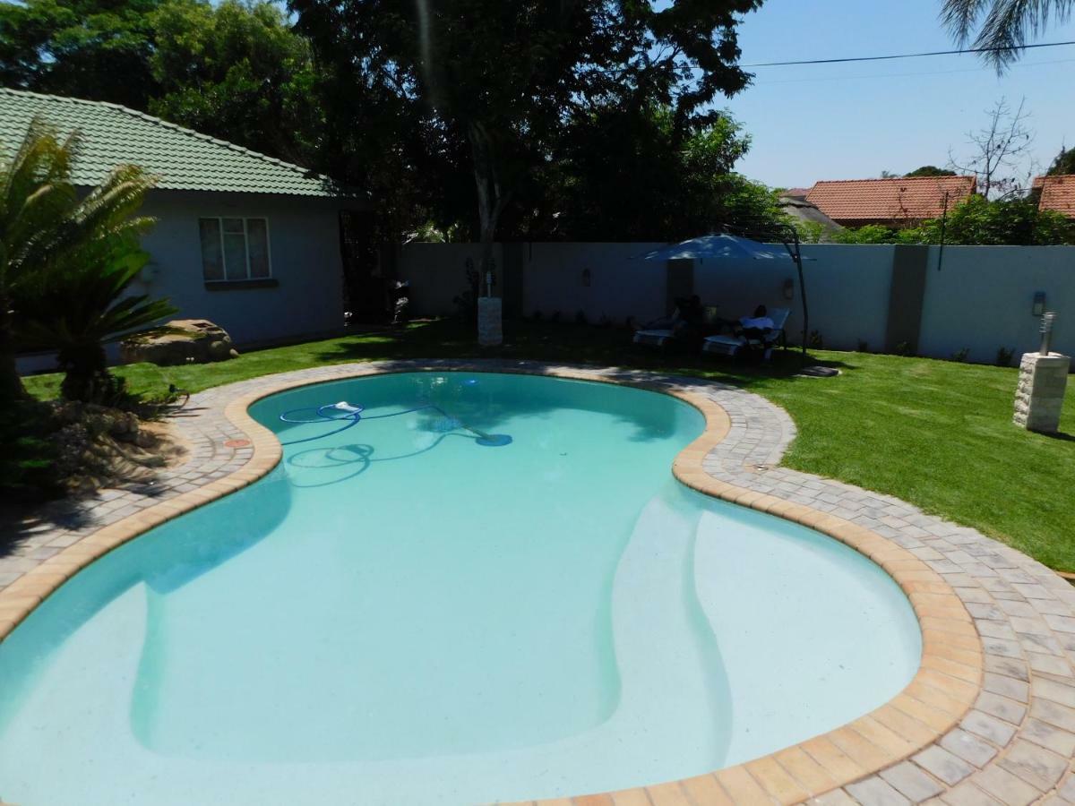 Savannah Guest House Polokwane Exterior photo
